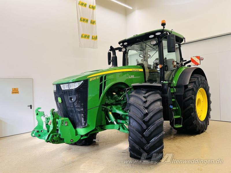 John Deere 8320R ULTIMATE - Trator: foto 1 John Deere 8320R ULTIMATE - Trator: foto 1