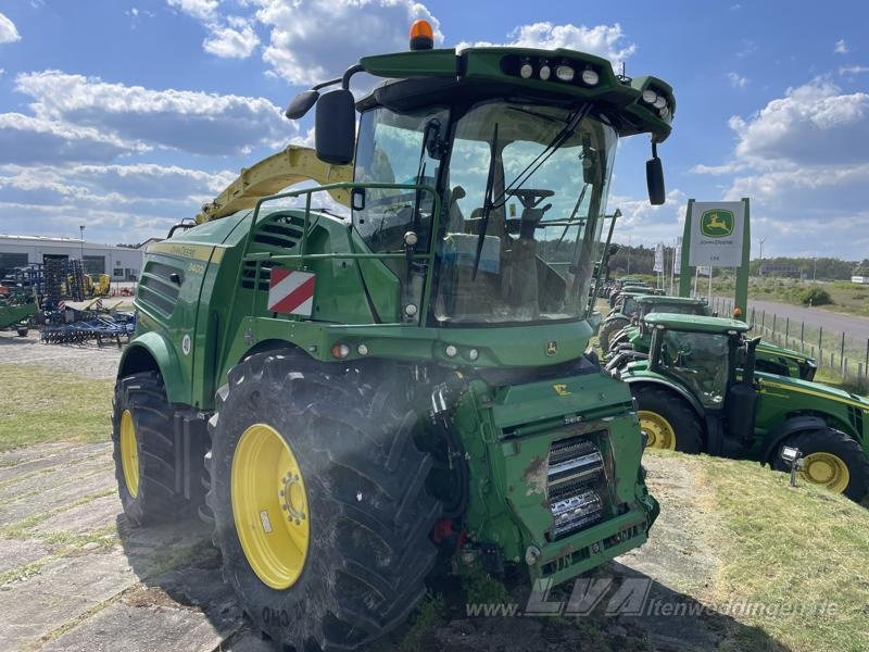 John Deere 8400 - Picadora de forragem automotriz: foto 1 John Deere 8400 - Picadora de forragem automotriz: foto 1