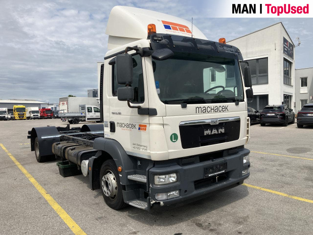 MAN TGM 12.290 4X2 LL - Caminhão chassi: foto 3 MAN TGM 12.290 4X2 LL - Caminhão chassi: foto 3