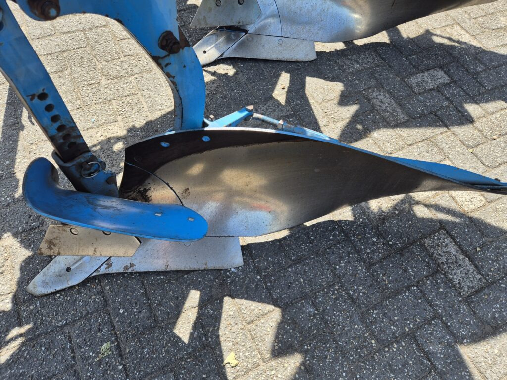 LEMKEN Variopal 7 - Maquina para lavrar a terra: foto 5 LEMKEN Variopal 7 - Maquina para lavrar a terra: foto 5