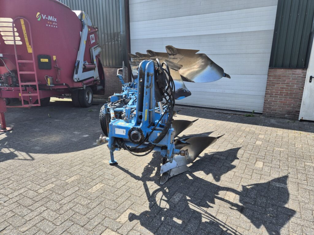 LEMKEN Variopal 7 - Maquina para lavrar a terra: foto 3 LEMKEN Variopal 7 - Maquina para lavrar a terra: foto 3