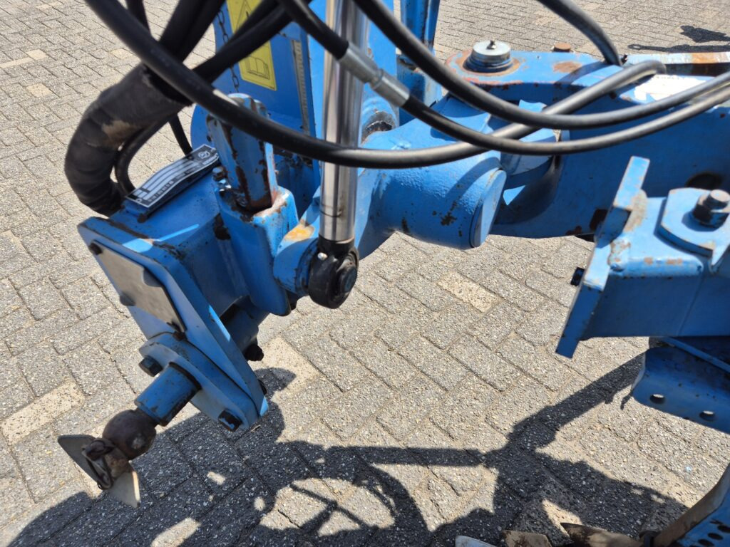 LEMKEN Variopal 7 - Maquina para lavrar a terra: foto 4 LEMKEN Variopal 7 - Maquina para lavrar a terra: foto 4