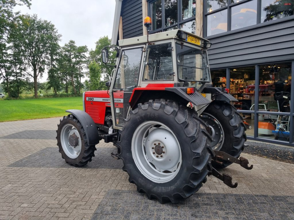 MASSEY FERGUSON 390 - Trator: foto 3 MASSEY FERGUSON 390 - Trator: foto 3