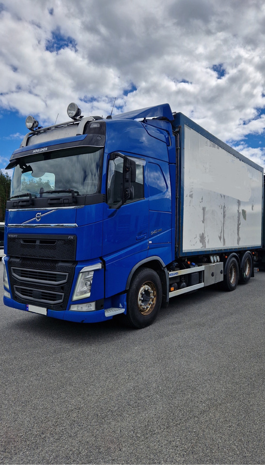 VOLVO FH540 6x2 - Caminhão basculante: foto 2 VOLVO FH540 6x2 - Caminhão basculante: foto 2