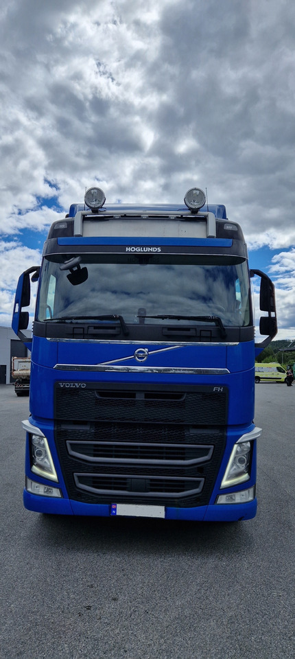 VOLVO FH540 6x2 - Caminhão basculante: foto 4 VOLVO FH540 6x2 - Caminhão basculante: foto 4