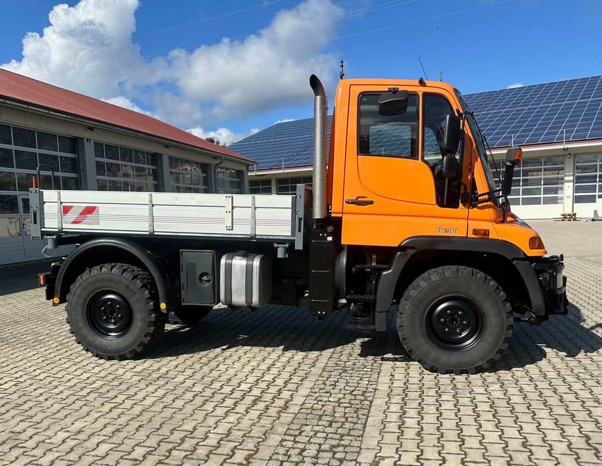 Unimog 290 - U290 405 11347 Mercedes Benz 405 - Caminhão basculante: foto 3 Unimog 290 - U290 405 11347 Mercedes Benz 405 - Caminhão basculante: foto 3