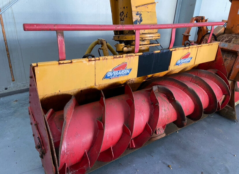 Unimog Schneefräse Overaasen T-70B - Lâmina limpa-neves: foto 1 Unimog Schneefräse Overaasen T-70B - Lâmina limpa-neves: foto 1