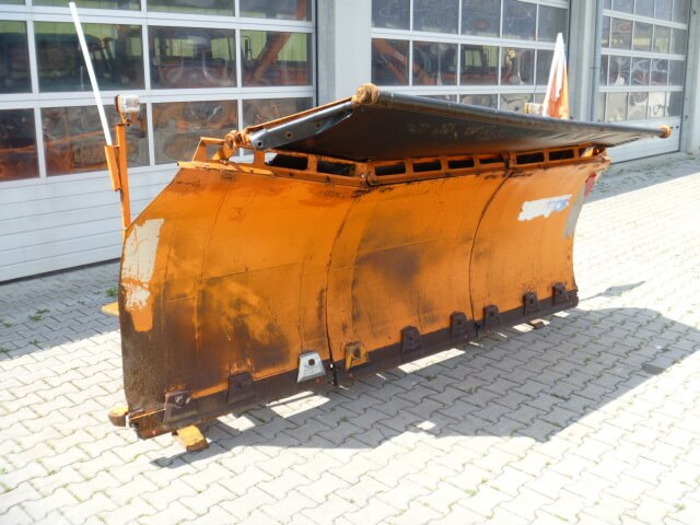 Unimog Schneepflug - Schneeschild Beilhack PV28-3 - Lâmina limpa-neves: foto 1 Unimog Schneepflug - Schneeschild Beilhack PV28-3 - Lâmina limpa-neves: foto 1