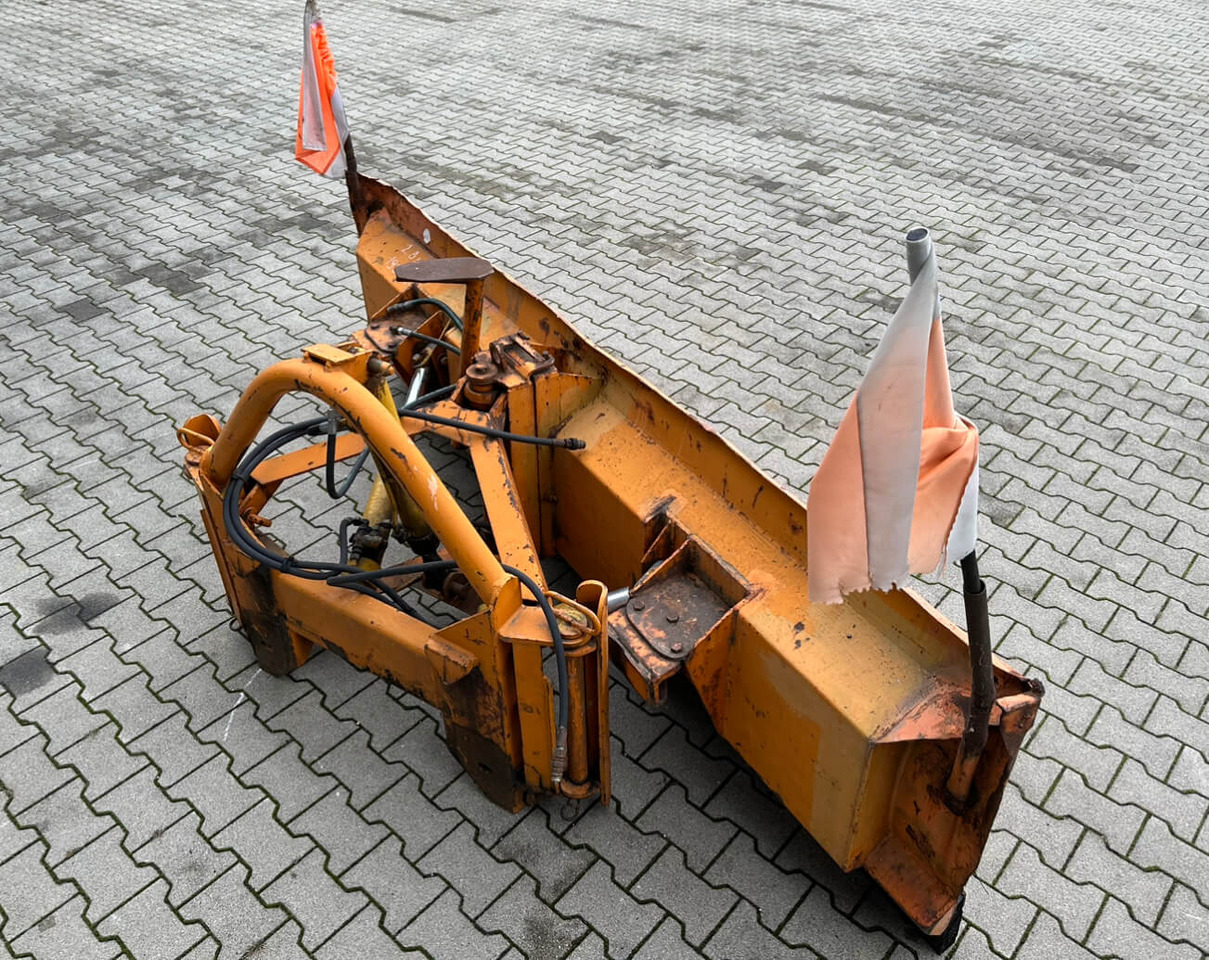 Unimog Schneepflug - Schneeschild Schmidt Landw. - Lâmina limpa-neves: foto 4 Unimog Schneepflug - Schneeschild Schmidt Landw. - Lâmina limpa-neves: foto 4