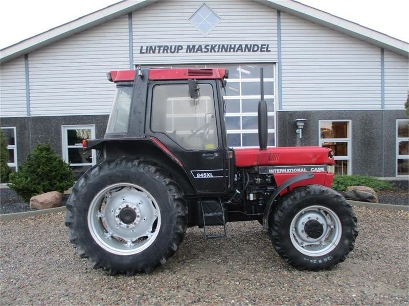 Trator Case IH 845 XLA: foto 6