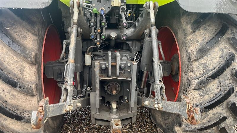 Claas Axion 830 Med frontlift - Trator: foto 5 Claas Axion 830 Med frontlift - Trator: foto 5