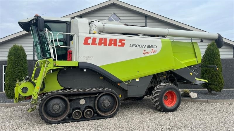 Claas LEXION 560 Med ny bælter og 4wd - Ceifeira debulhadora: foto 1 Claas LEXION 560 Med ny bælter og 4wd - Ceifeira debulhadora: foto 1
