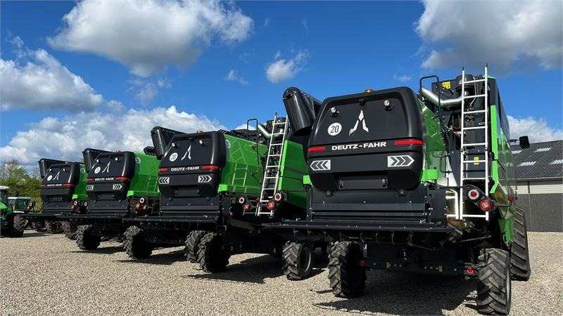 Deutz-fahr C7206 With 24feed - 7.2m header. New and unused Co - Ceifeira debulhadora: foto 2 Deutz-fahr C7206 With 24feed - 7.2m header. New and unused Co - Ceifeira debulhadora: foto 2