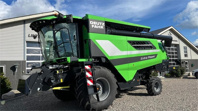 Deutz-fahr C7206 With 24feed - 7.2m header. New and unused Co - Ceifeira debulhadora: foto 2 Deutz-fahr C7206 With 24feed - 7.2m header. New and unused Co - Ceifeira debulhadora: foto 2