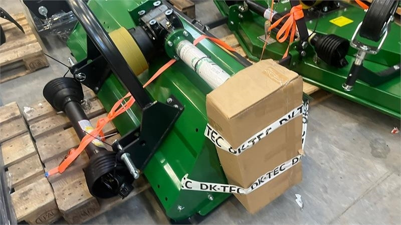 Dk-Tec EFGC125D Slagleklipper med fast tårn og oplukkelig - Gadanheira: foto 2 Dk-Tec EFGC125D Slagleklipper med fast tårn og oplukkelig - Gadanheira: foto 2