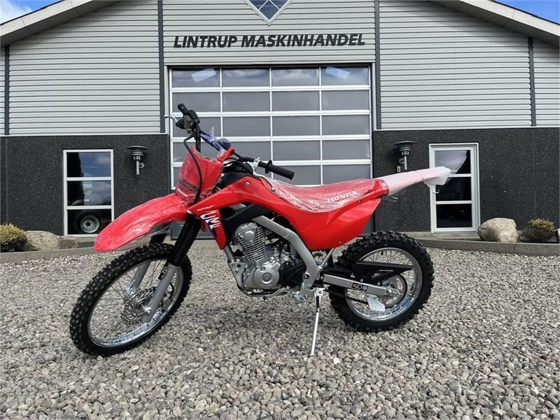 Honda CRF 125 FB Den helt nye model - Quadriciclo: foto 1 Honda CRF 125 FB Den helt nye model - Quadriciclo: foto 1
