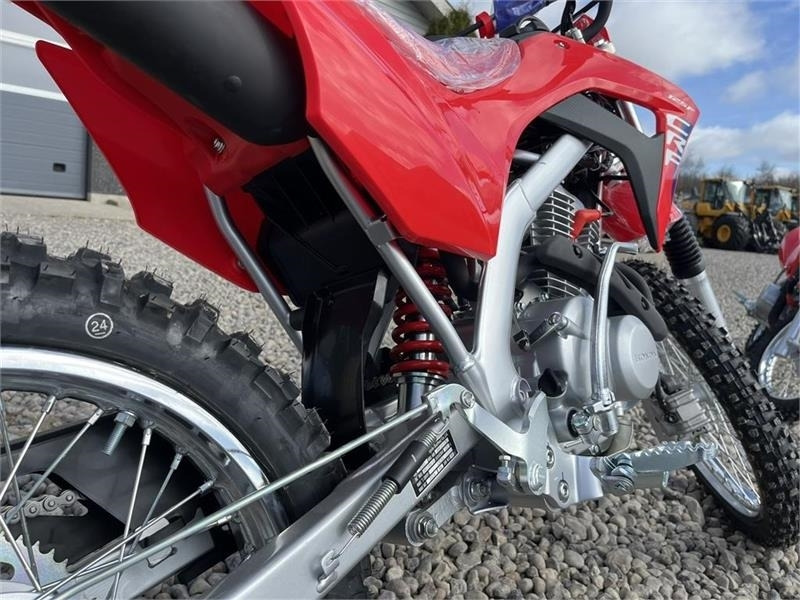 Honda CRF 125 FB Den helt nye model - Quadriciclo: foto 4 Honda CRF 125 FB Den helt nye model - Quadriciclo: foto 4