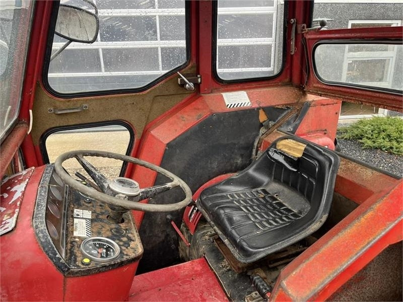 IH 574 handy traktor med servostyring. - Trator: foto 4 IH 574 handy traktor med servostyring. - Trator: foto 4