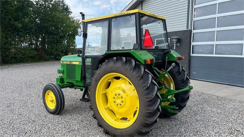 John Deere 2040 Med nye dæk hele vejen rundt - Trator: foto 3 John Deere 2040 Med nye dæk hele vejen rundt - Trator: foto 3