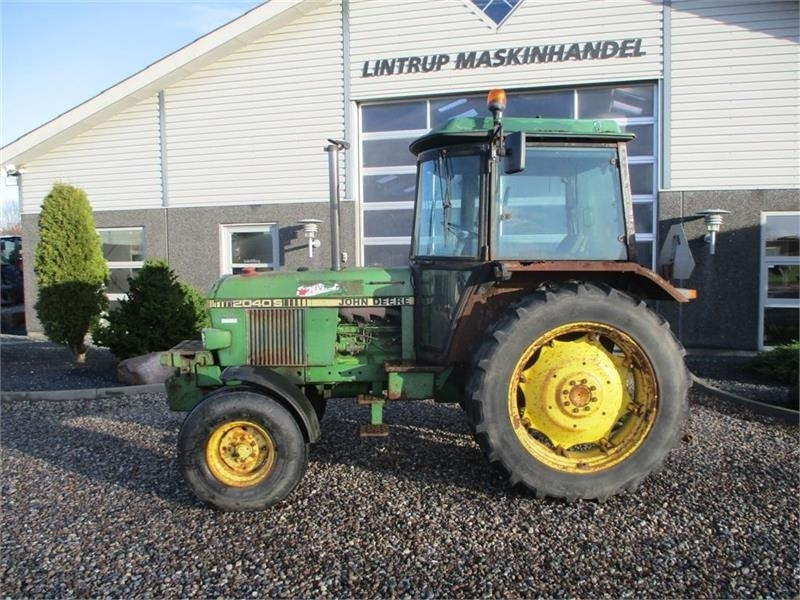 Locação de John Deere 2040 S  John Deere 2040 S: foto 9