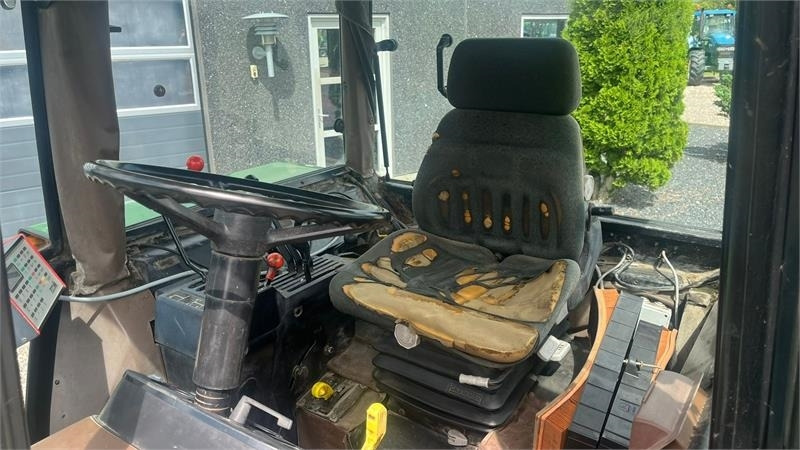 John Deere 2650 Med SGII kabine, 540 og 1000 pto omd - Trator: foto 5 John Deere 2650 Med SGII kabine, 540 og 1000 pto omd - Trator: foto 5