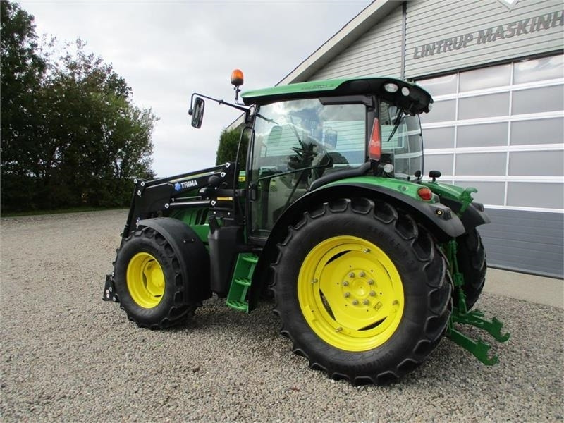 John Deere 6125R AutoPower med frontlæsser - Trator: foto 3 John Deere 6125R AutoPower med frontlæsser - Trator: foto 3