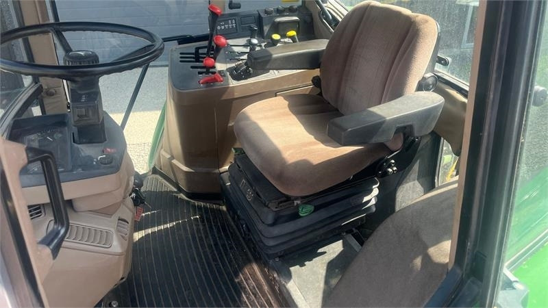 John Deere 6300 Meget velholdt traktor. Samme ejer de sidste - Trator: foto 5 John Deere 6300 Meget velholdt traktor. Samme ejer de sidste - Trator: foto 5