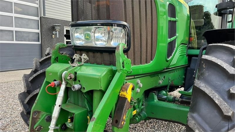 John Deere 6930 AutoPower med frontlift og front PTO - Trator: foto 5 John Deere 6930 AutoPower med frontlift og front PTO - Trator: foto 5