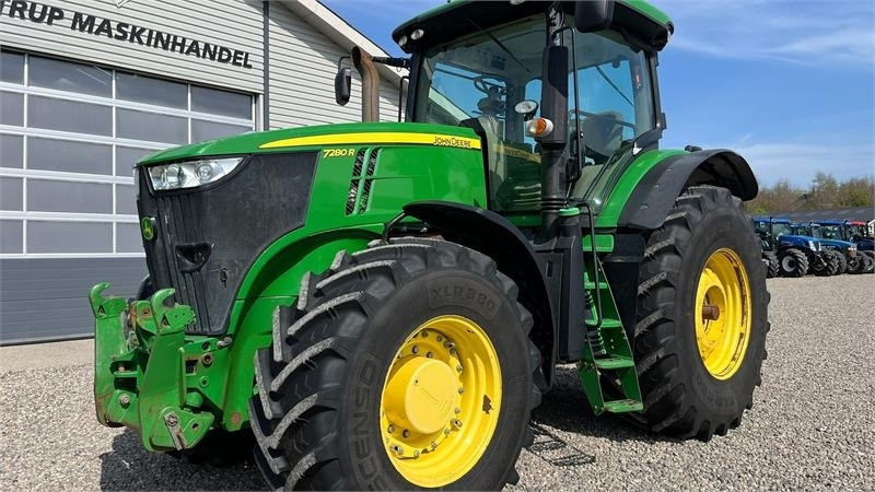 John Deere 7280R Næsten nye dæk, Autopower og frontlift - Trator: foto 1 John Deere 7280R Næsten nye dæk, Autopower og frontlift - Trator: foto 1