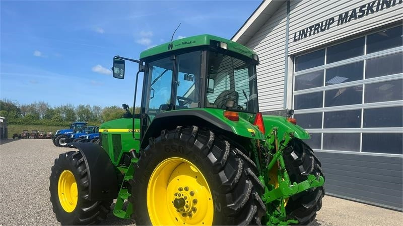 John Deere 7710 8.1L motor, store hjul og frontlift. En ejere - Trator: foto 3 John Deere 7710 8.1L motor, store hjul og frontlift. En ejere - Trator: foto 3