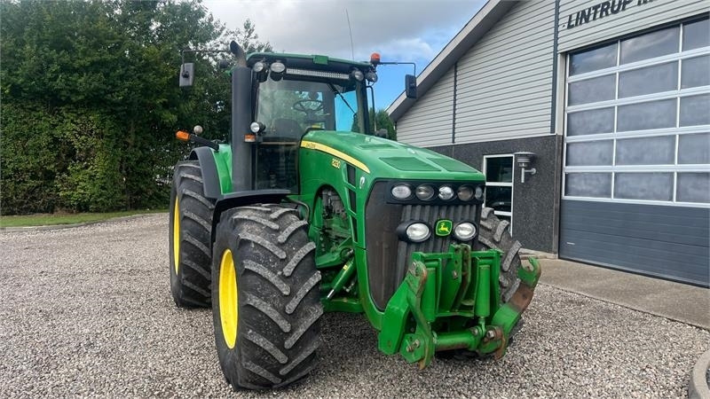 Locação de John Deere 8230 Med frontlift  John Deere 8230 Med frontlift: foto 18