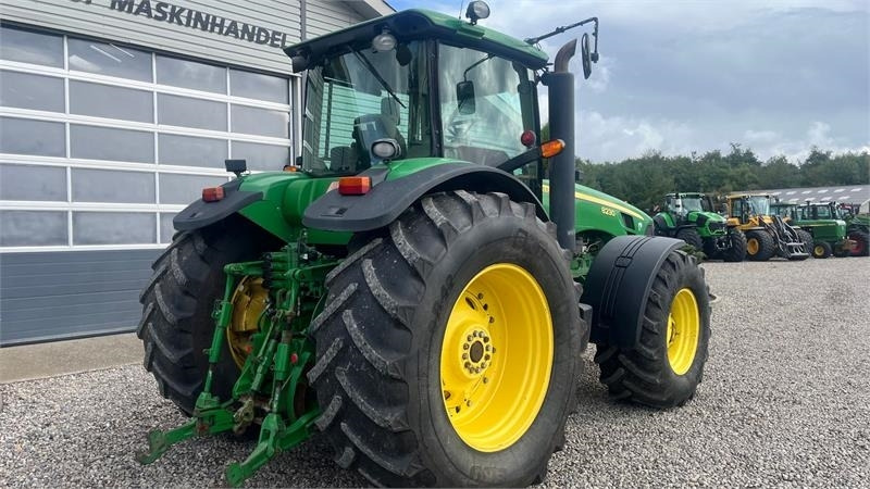 Locação de John Deere 8230 Med frontlift  John Deere 8230 Med frontlift: foto 14