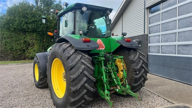 Locação de John Deere 8230 Med frontlift  John Deere 8230 Med frontlift: foto 12