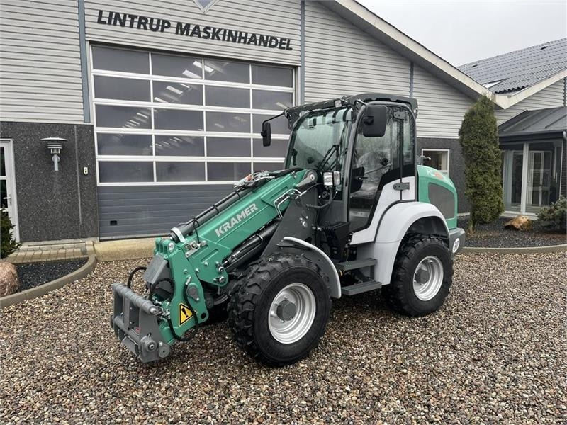 Kramer KL25.5T med teleskoparm, så den har stor rækkevidd - Carregadeira de rodas: foto 4 Kramer KL25.5T med teleskoparm, så den har stor rækkevidd - Carregadeira de rodas: foto 4
