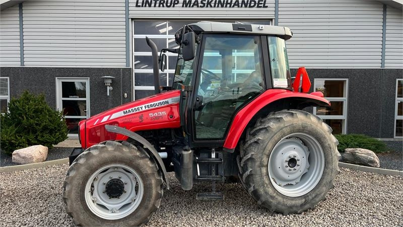 Massey Ferguson 5435 Stepnose med utrolig godt udsyn. Dyna 4. Hand - Trator: foto 1 Massey Ferguson 5435 Stepnose med utrolig godt udsyn. Dyna 4. Hand - Trator: foto 1