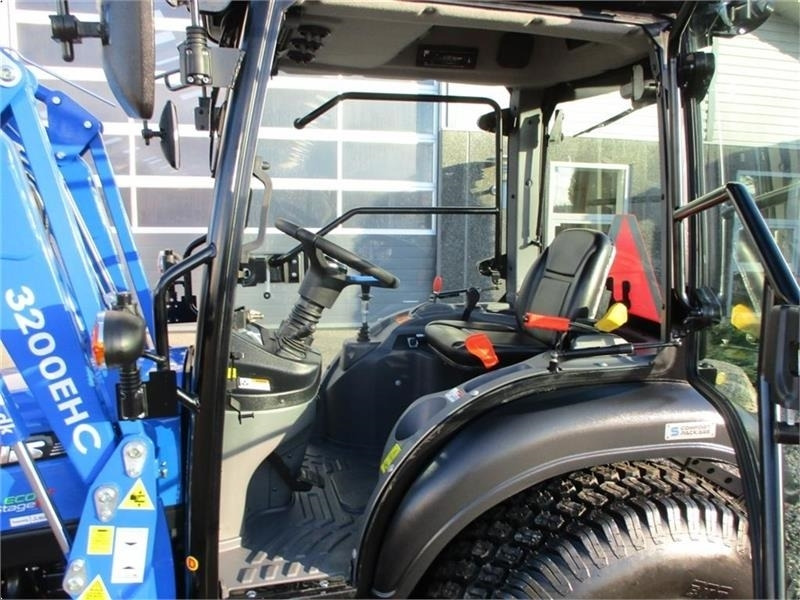 Trator municipal Solis H26 HST Med kabine, turf hjul og frontlæsser.: foto 12