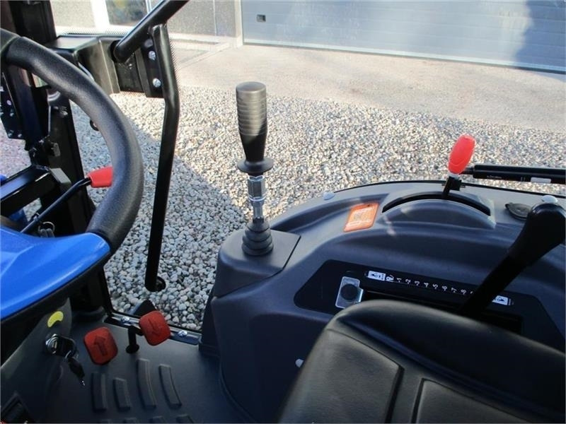 Trator municipal Solis H26 HST Med kabine, turf hjul og frontlæsser.: foto 14