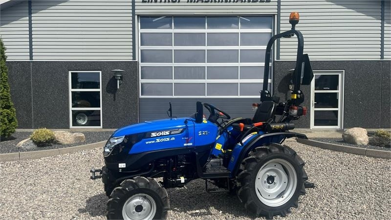Solis S26 6+2 gearmaskine med servostyring - Trator municipal: foto 1 Solis S26 6+2 gearmaskine med servostyring - Trator municipal: foto 1
