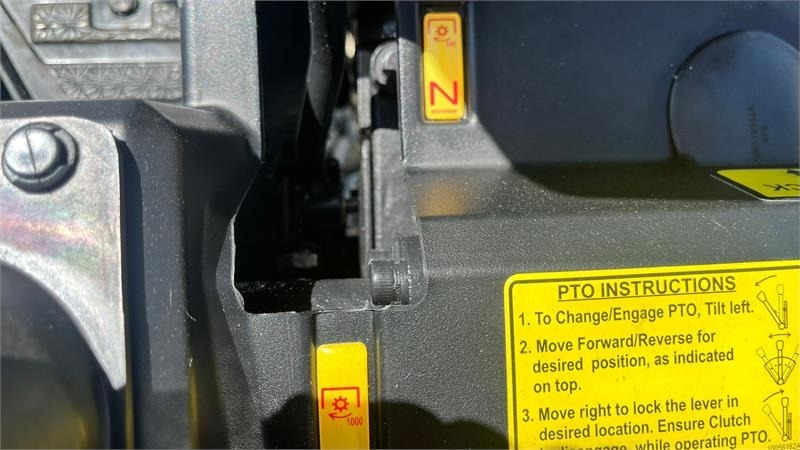 Solis S26 Limited Edition i sort 6+2 Gearmaskine med Ser - Trator: foto 4 Solis S26 Limited Edition i sort 6+2 Gearmaskine med Ser - Trator: foto 4