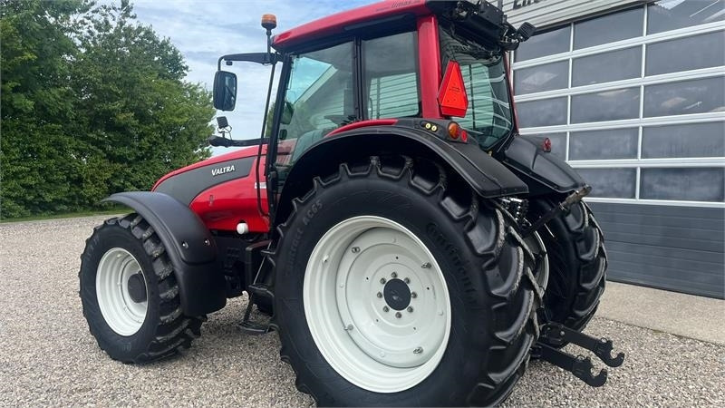 Valtra T171 Frontlift og fuld affjedring - Trator: foto 3 Valtra T171 Frontlift og fuld affjedring - Trator: foto 3