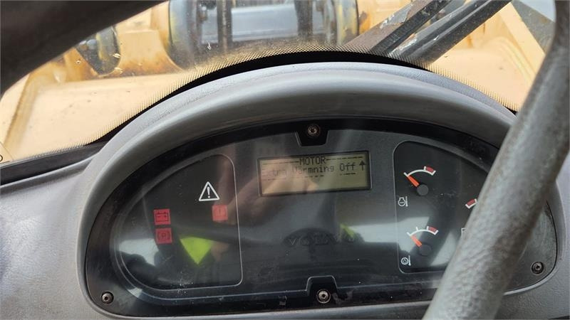 Volvo 330D med skovl - Carregadeira de rodas: foto 5 Volvo 330D med skovl - Carregadeira de rodas: foto 5