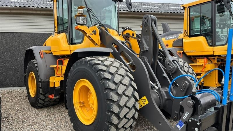 Volvo L 90H H2 fabriksny Dansk maskine med masser af ud - Carregadeira de rodas: foto 1 Volvo L 90H H2 fabriksny Dansk maskine med masser af ud - Carregadeira de rodas: foto 1