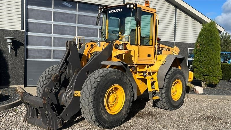 Volvo L70E Med hurtigskift og centralsmørring - Carregadeira de rodas: foto 2 Volvo L70E Med hurtigskift og centralsmørring - Carregadeira de rodas: foto 2