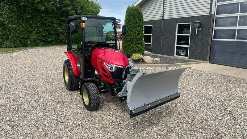 Trator municipal Yanmar YT 235H 4WD Snow Edition med sneplov og spreder: foto 19