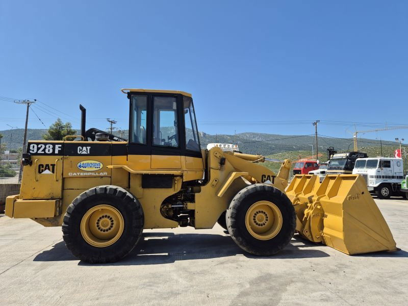 Caterpillar CAT 928F - Carregadeira de rodas: foto 3 Caterpillar CAT 928F - Carregadeira de rodas: foto 3