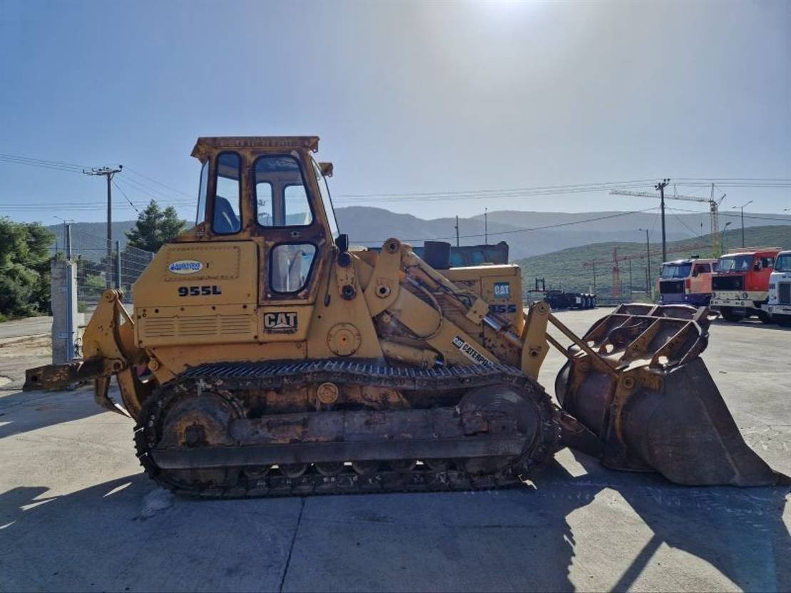 Caterpillar CAT 955L WITH RIPPER - Carregadeira de esteiras: foto 5 Caterpillar CAT 955L WITH RIPPER - Carregadeira de esteiras: foto 5