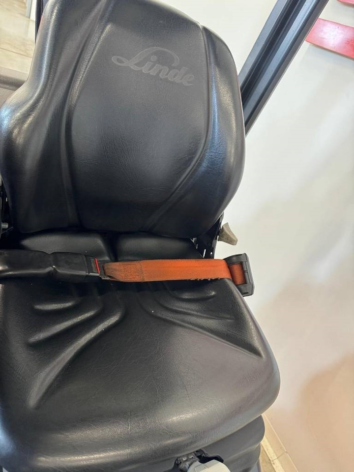 Linde 10876 - H20T-01 - Empilhadeira a gás: foto 5 Linde 10876 - H20T-01 - Empilhadeira a gás: foto 5