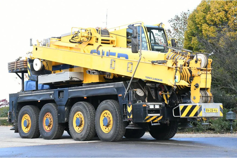 Demag AC60 CITY CLASS! Double cab!!8X8!! - Guindaste móvel: foto 2 Demag AC60 CITY CLASS! Double cab!!8X8!! - Guindaste móvel: foto 2