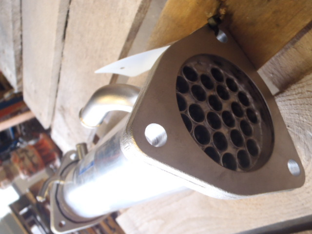 Case 8976067182 - Radiador EGR de Máquina de construção: foto 2 Case 8976067182 - Radiador EGR de Máquina de construção: foto 2