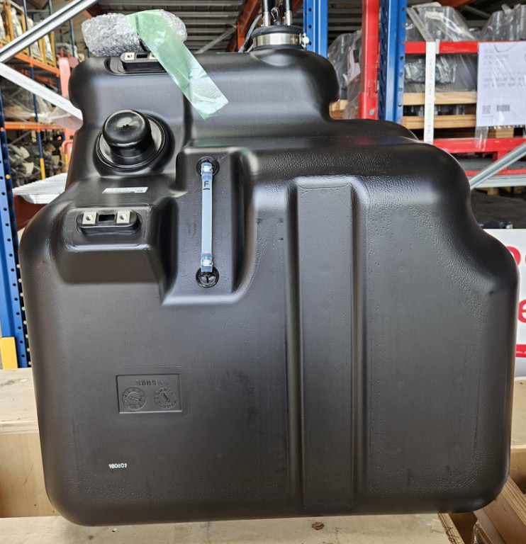 Case KBH17390 - Tanque de combustível de Máquina de construção: foto 1 Case KBH17390 - Tanque de combustível de Máquina de construção: foto 1